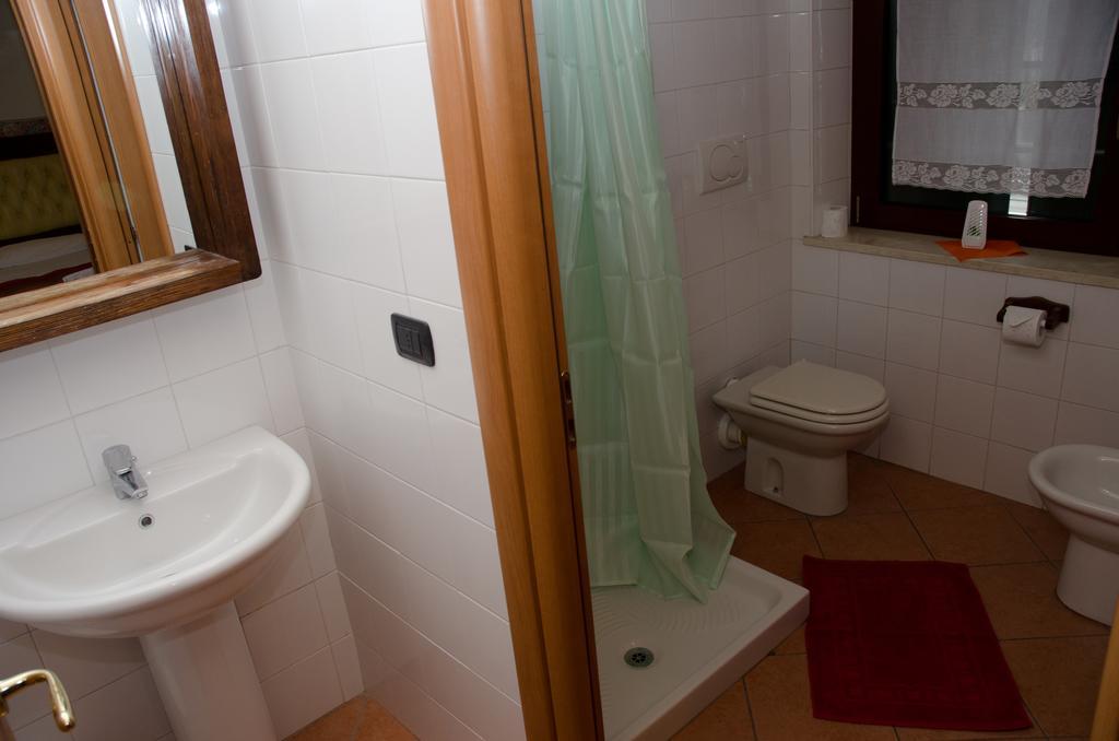 B&B 7 Camini San Giovanni Lupatoto Eksteriør billede