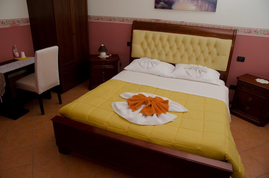 B&B 7 Camini San Giovanni Lupatoto Eksteriør billede