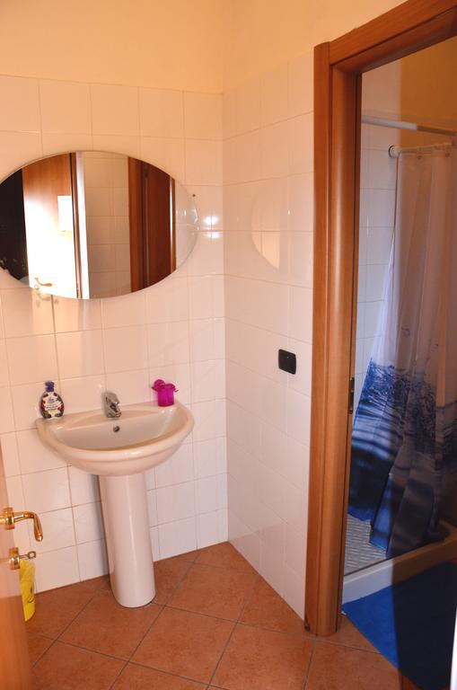 B&B 7 Camini San Giovanni Lupatoto Eksteriør billede