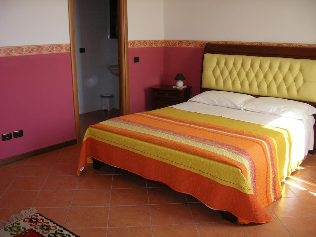 B&B 7 Camini San Giovanni Lupatoto Eksteriør billede